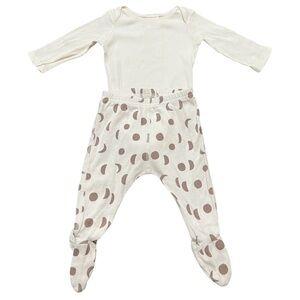 Hanna Andersson Cream Onesie and Moon Pant Set Size 3-6M euc